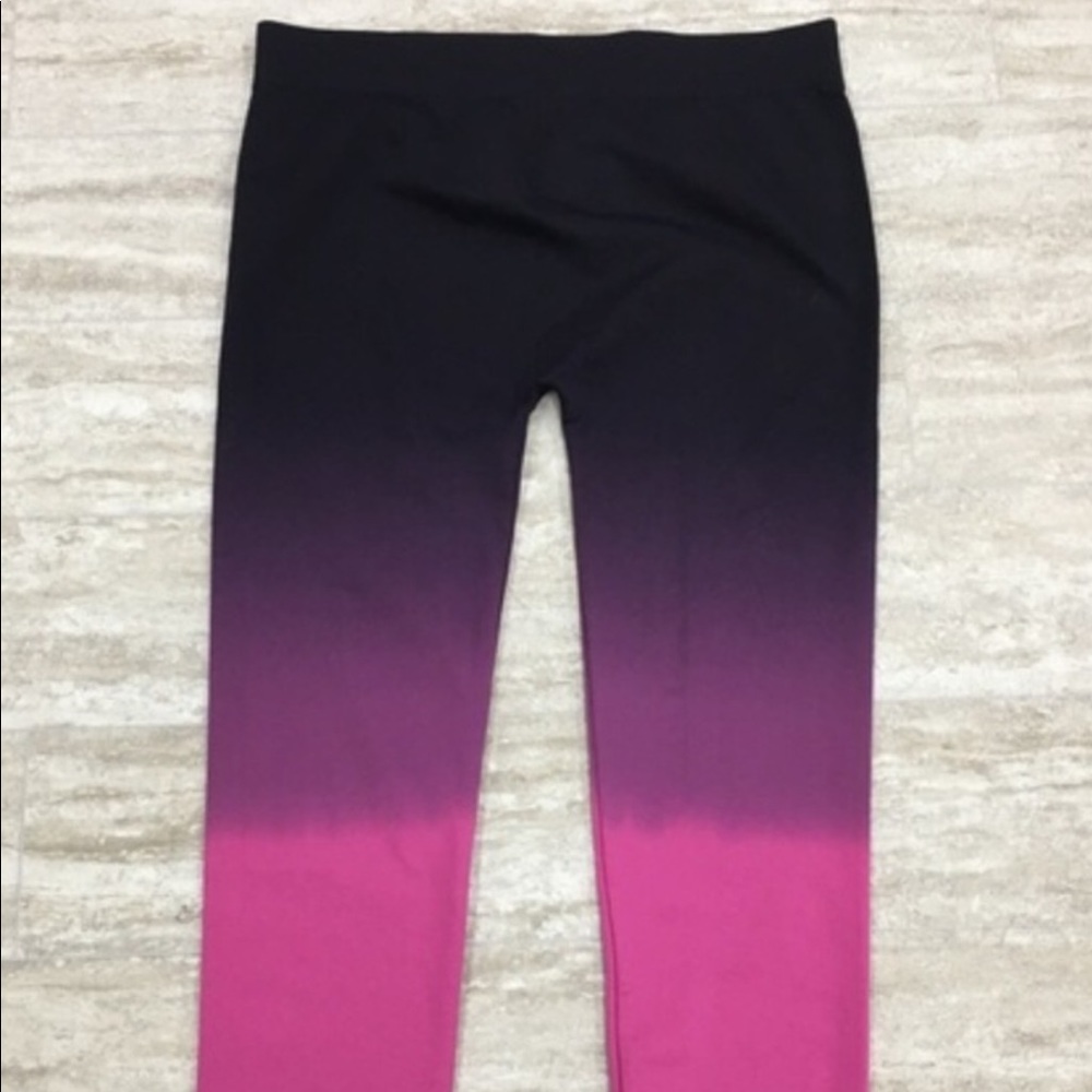 NWOT Zaney Threads ombre seamless capri leggings